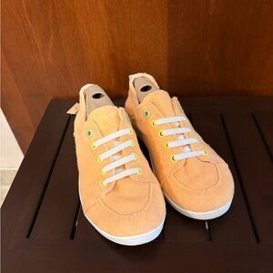 New peachy orange soft terry Vionic Beach Pismo shoes